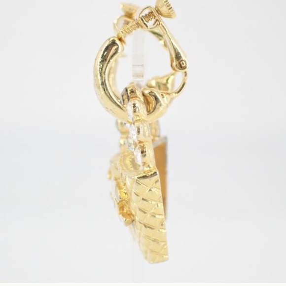 Chanel Vintage Matelassé Bucket Bag Charm Earrings Gold Plated Authentic - Picture 3 of 5